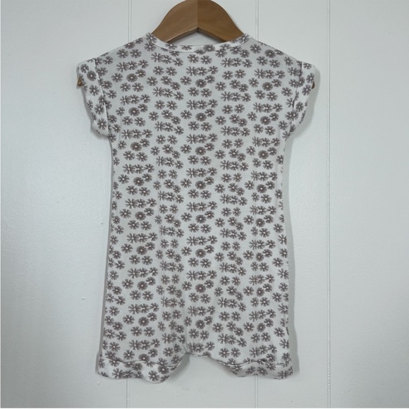 Lou Lou & Company Whispy Bamboo Romper - Picture 9 of 12